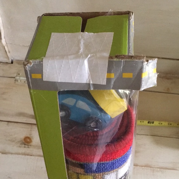 Melissa & Doug road rug with the 4 vehicles - Picture 5 of 6